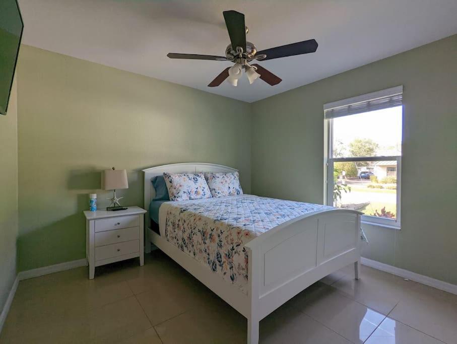 3Bed & 2Bath Property Couple Minutes From Siesta Key Beach & Downtown Sarasota megye Kültér fotó